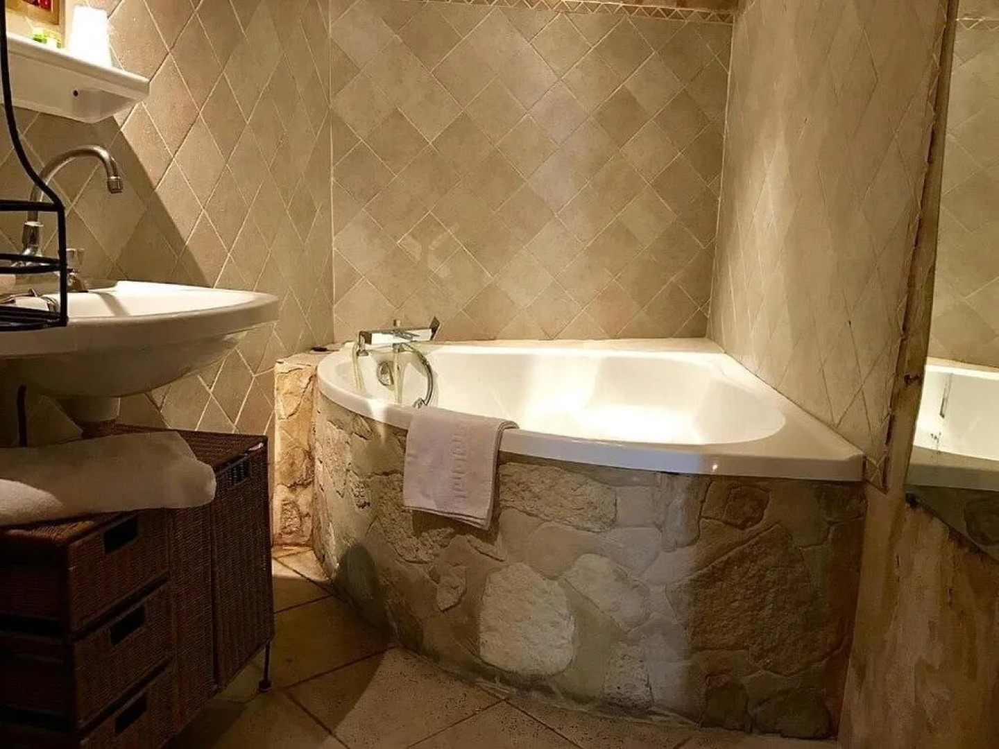 Logis Le Mas Et La Flambee Du Luberon