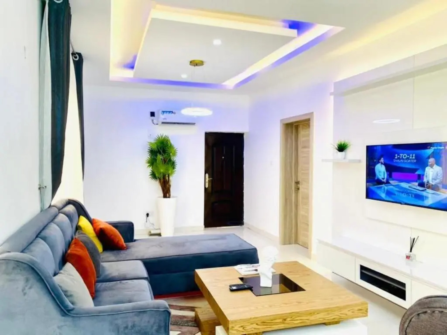 3 bedrooms luxury apartments with pool lekki phase 1