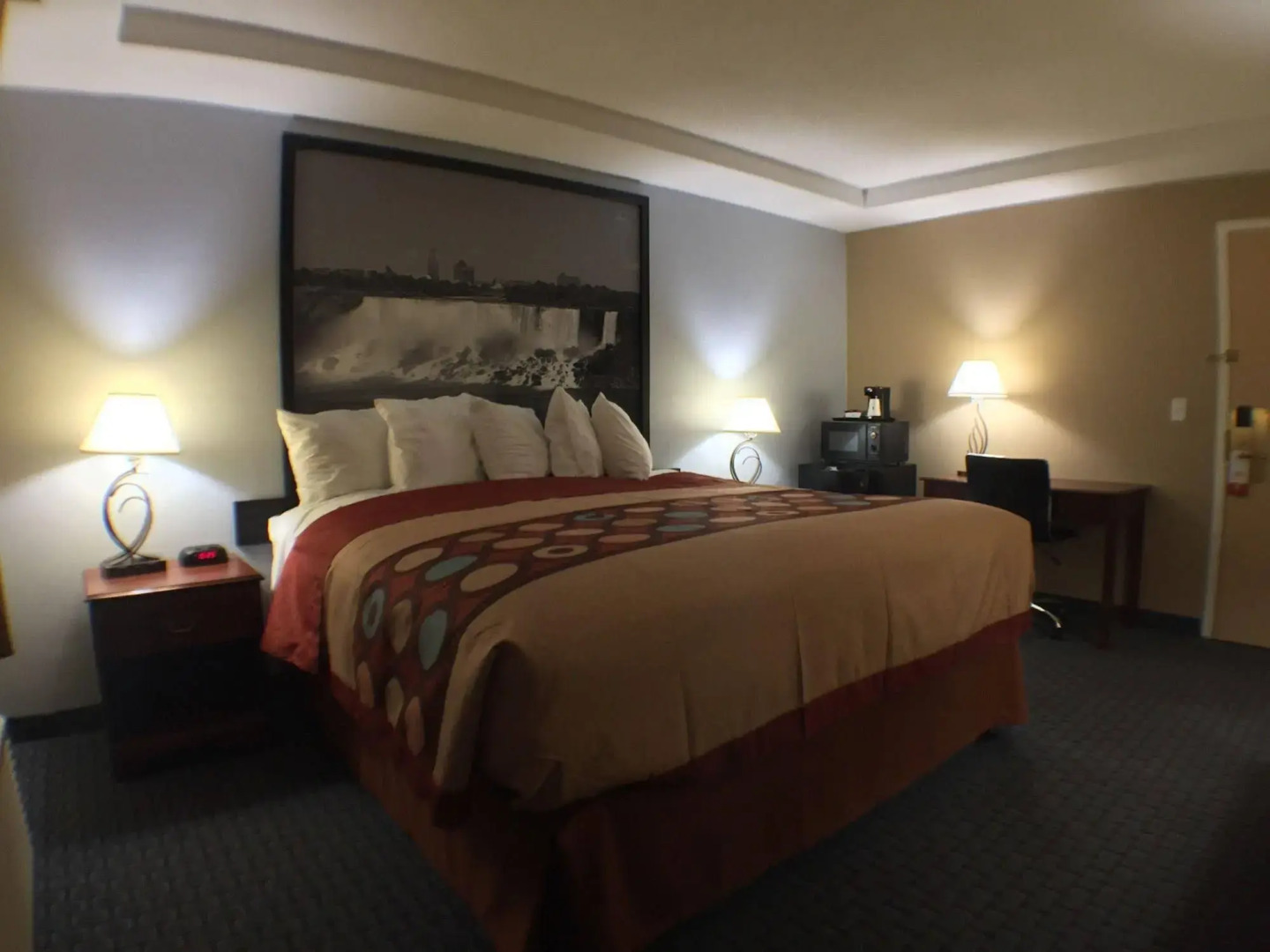 Super 8 Williamsville Buffalo Airport