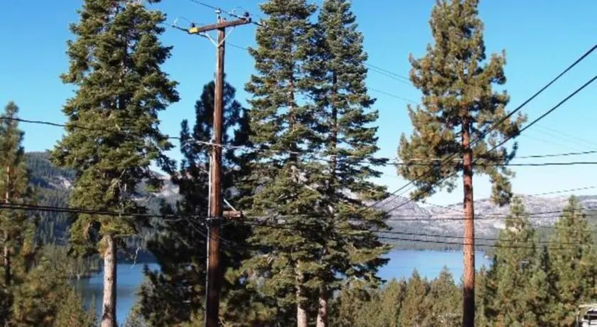 RedAwning Sierra Getaway