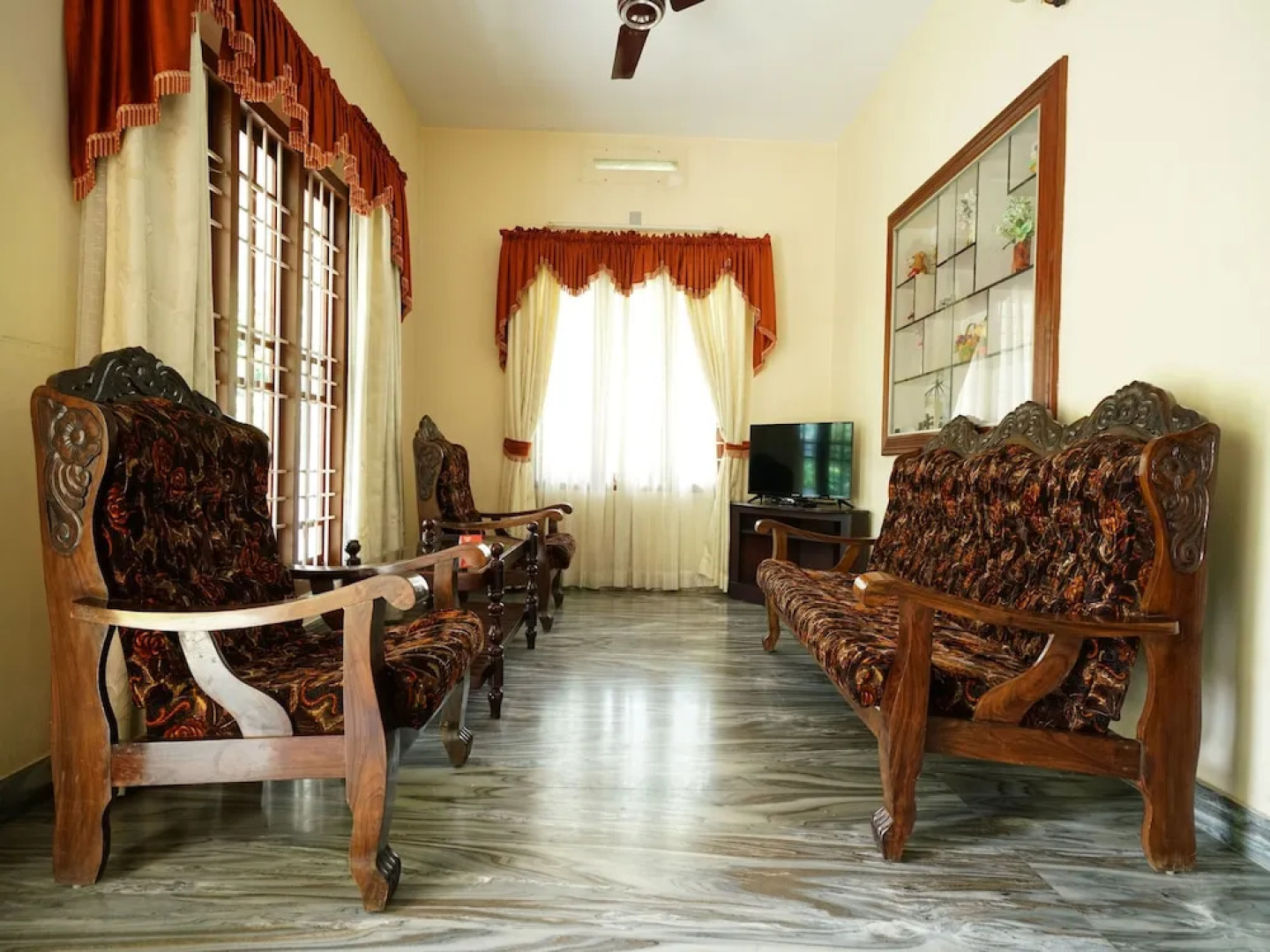 OYO 14172 Home Modern 2 BHK Palarivattam