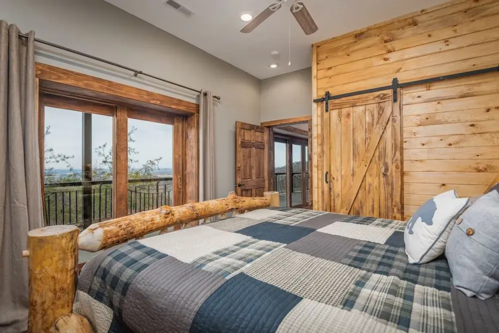 Tanglewood Mountain Lodge 8 Bedroom Residence by RedAwning