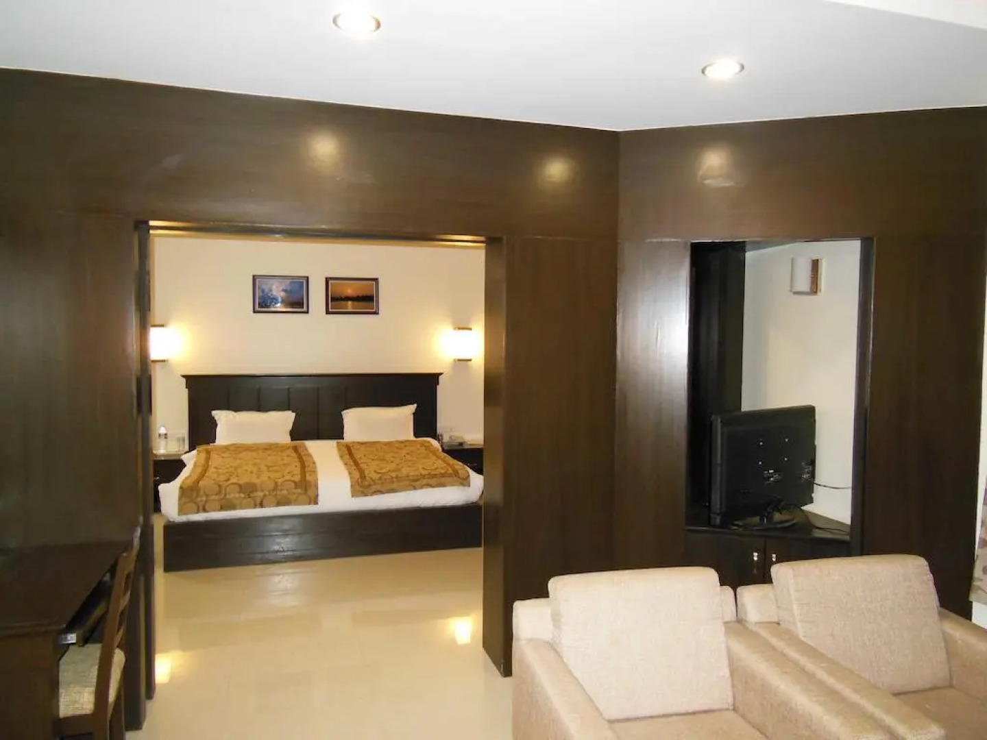 Hotel Grand International