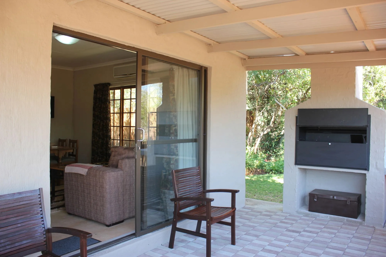 Wild Dog Guest Lodge