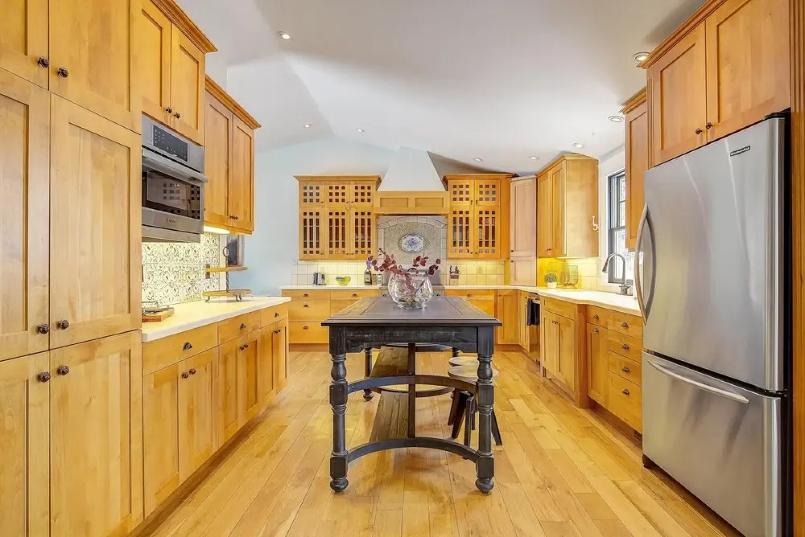 Dazzling Home With Huge Kitchen and Backyard Oasis
