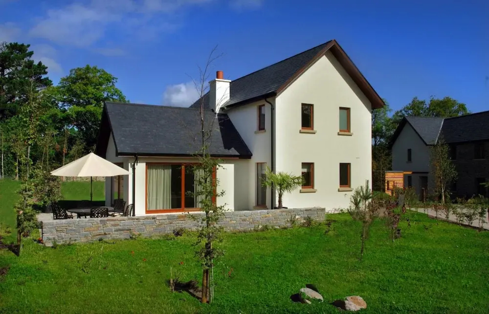 Spacious 4 Bedroom Home to Sleep 8 People Just 5 Mins From Kenmare Town