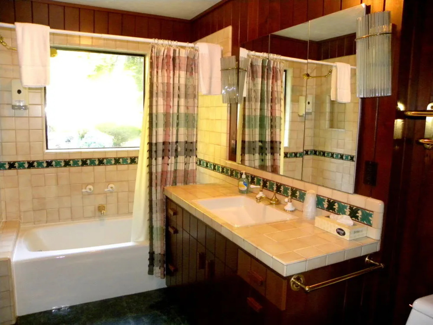 Sweetwater Inn and Spa