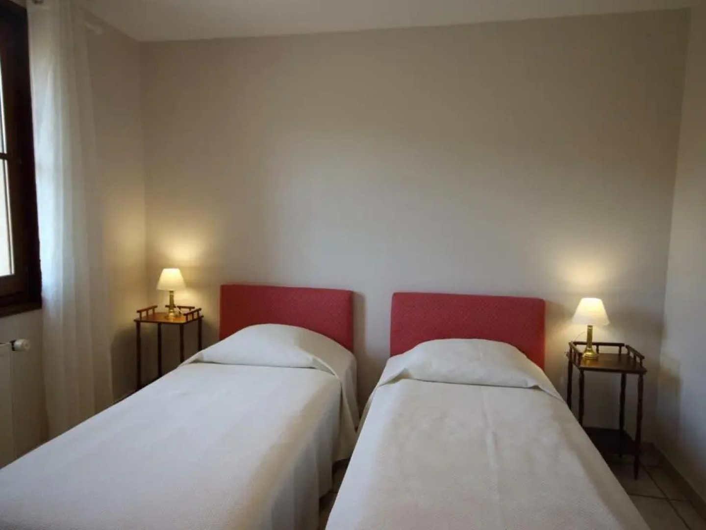 Gîte Saint-Haon-le-Vieux, 4 pièces, 6 personnes - FR-1-496-156