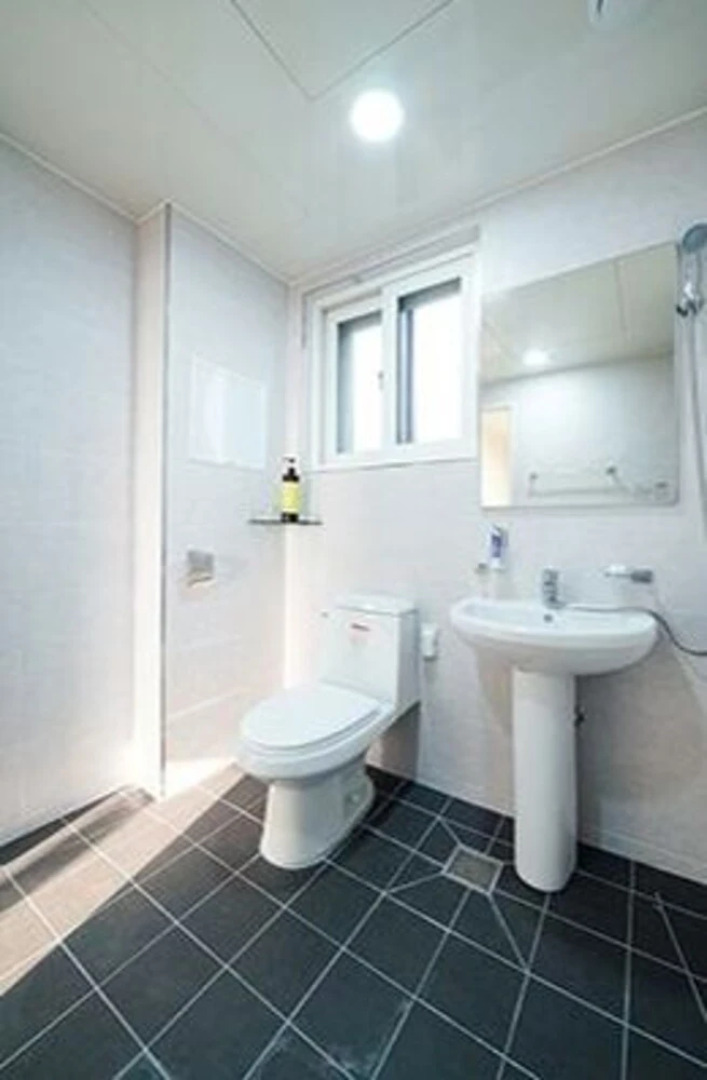 Nonsan Lake and Sunset Pension