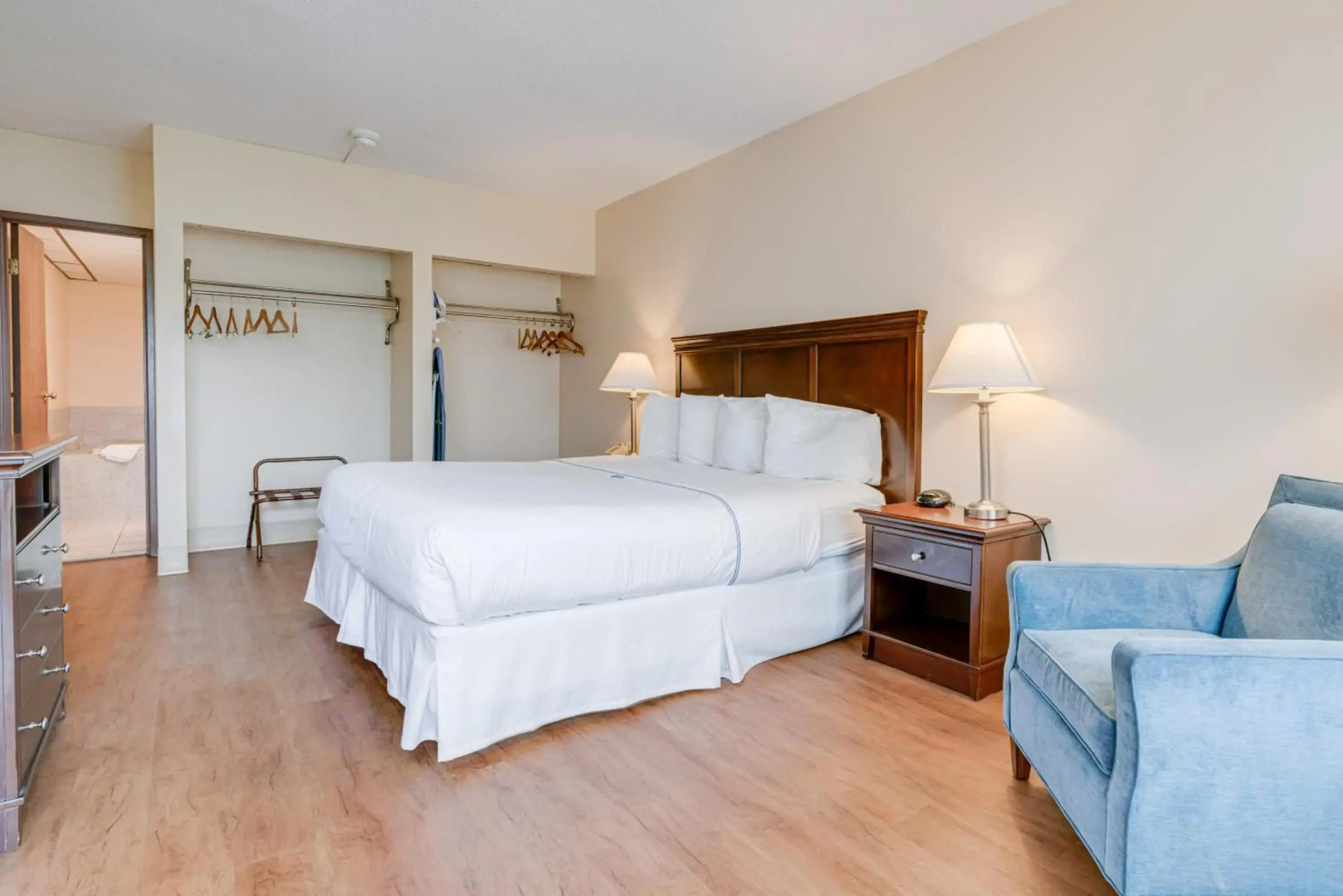 Bonnie Castle Resort & Marina