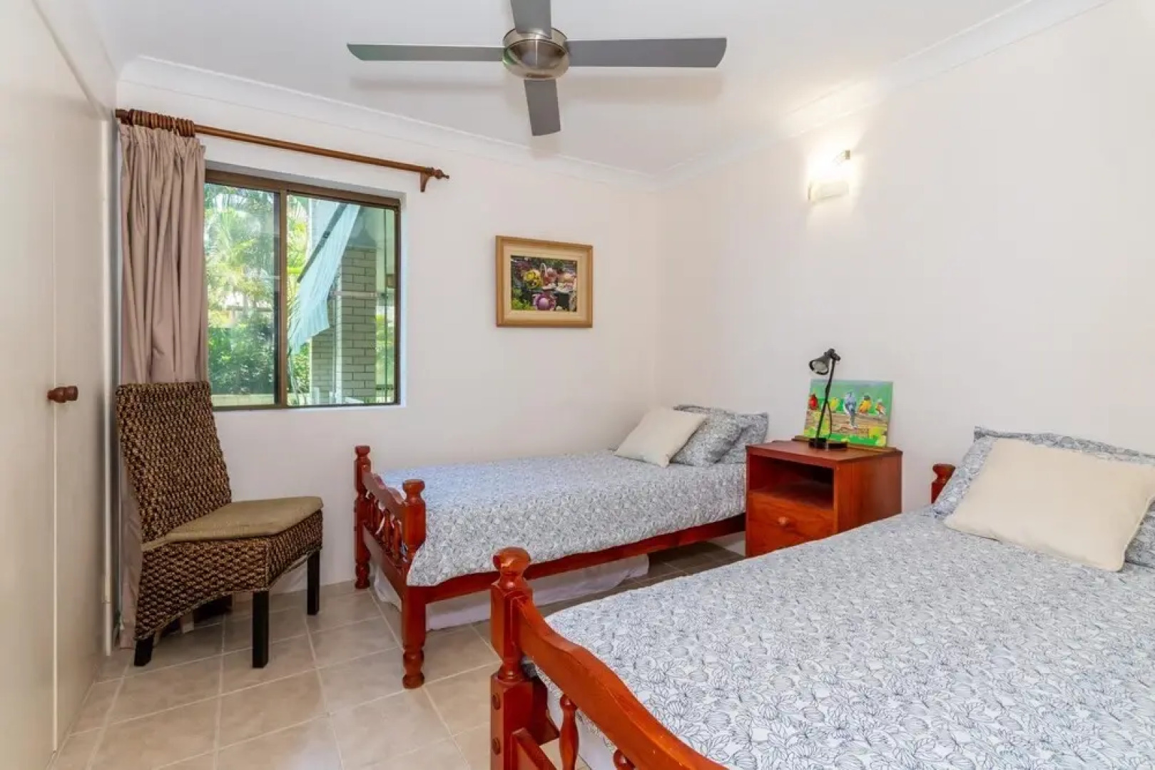 Ground floor, air condtioned apartment!