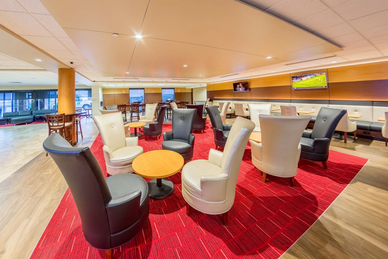 Holiday Inn Des Moines-Airport/Conf Center by IHG