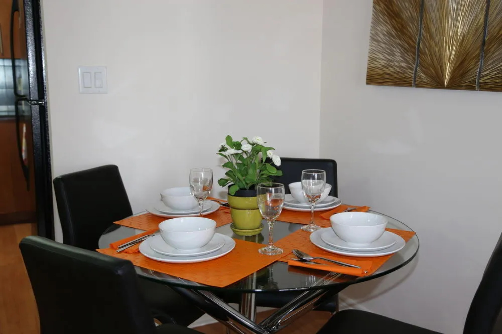 Sarkar Suites - 330 Burnhamthorpe Road