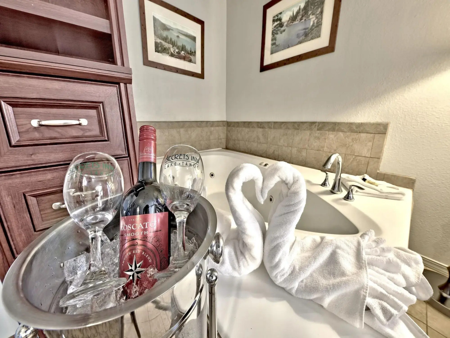 Secrets Inn Lake Tahoe