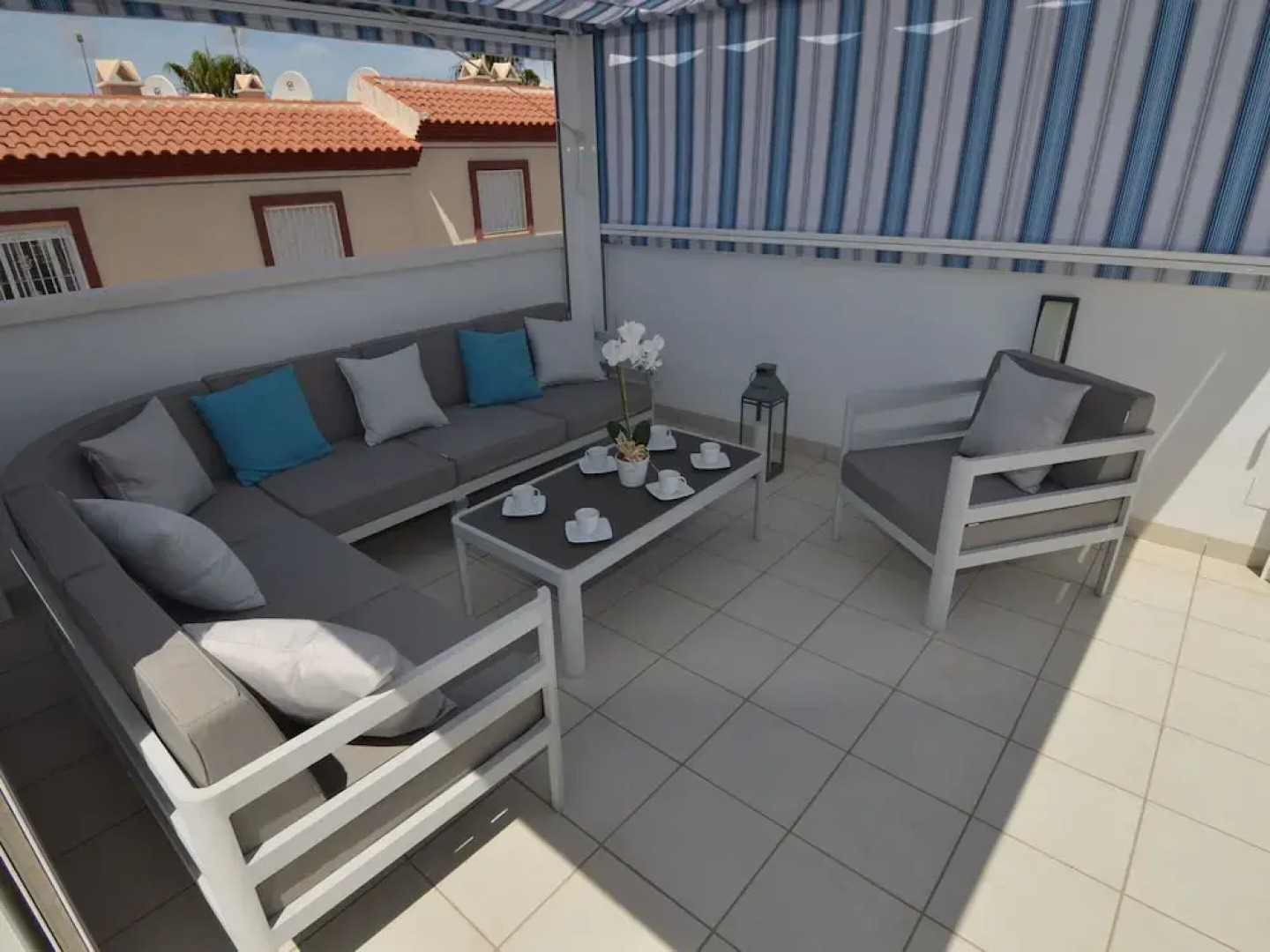 Villa With Garden & Roof Deck