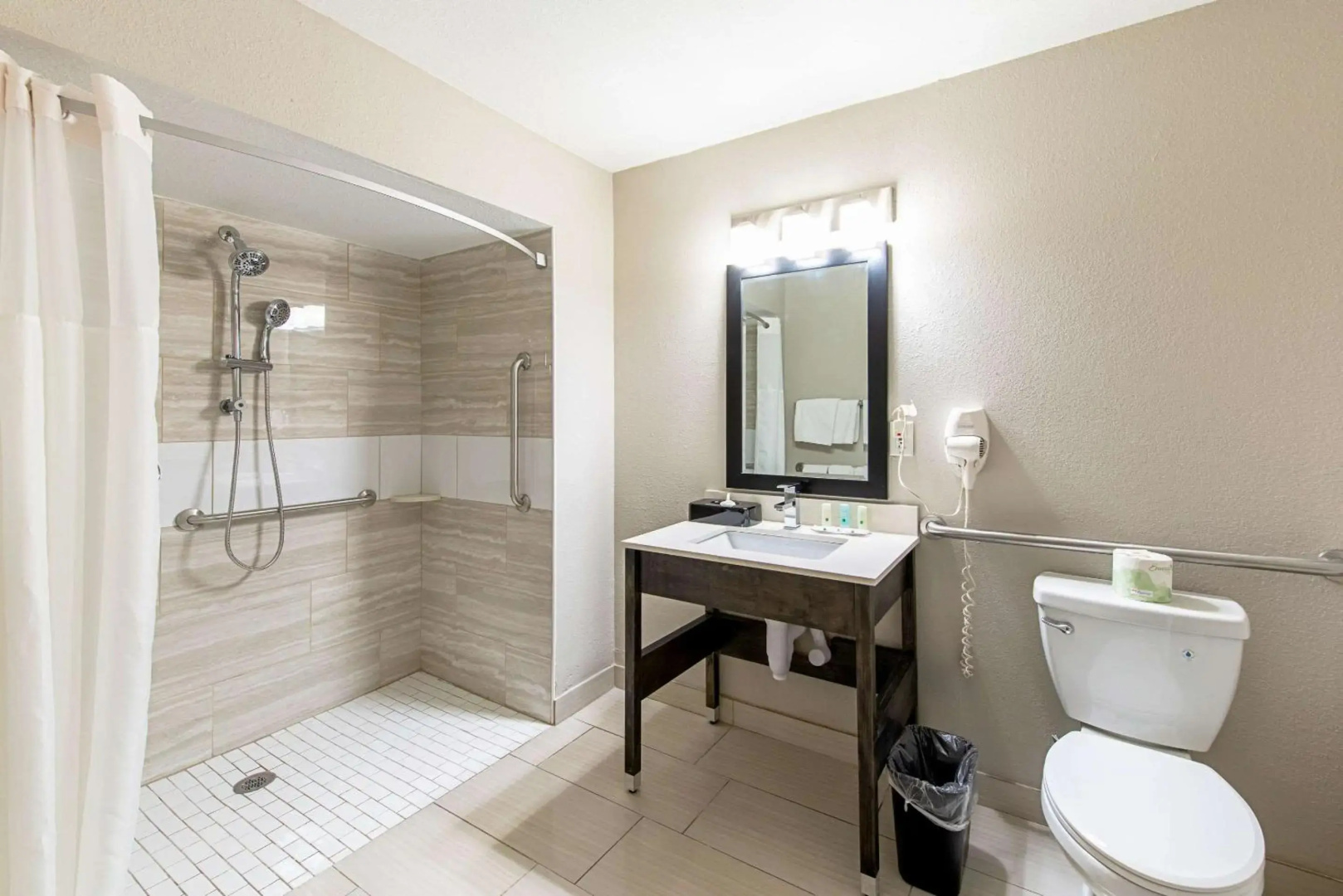 Quality Inn Mishawaka - South Bend