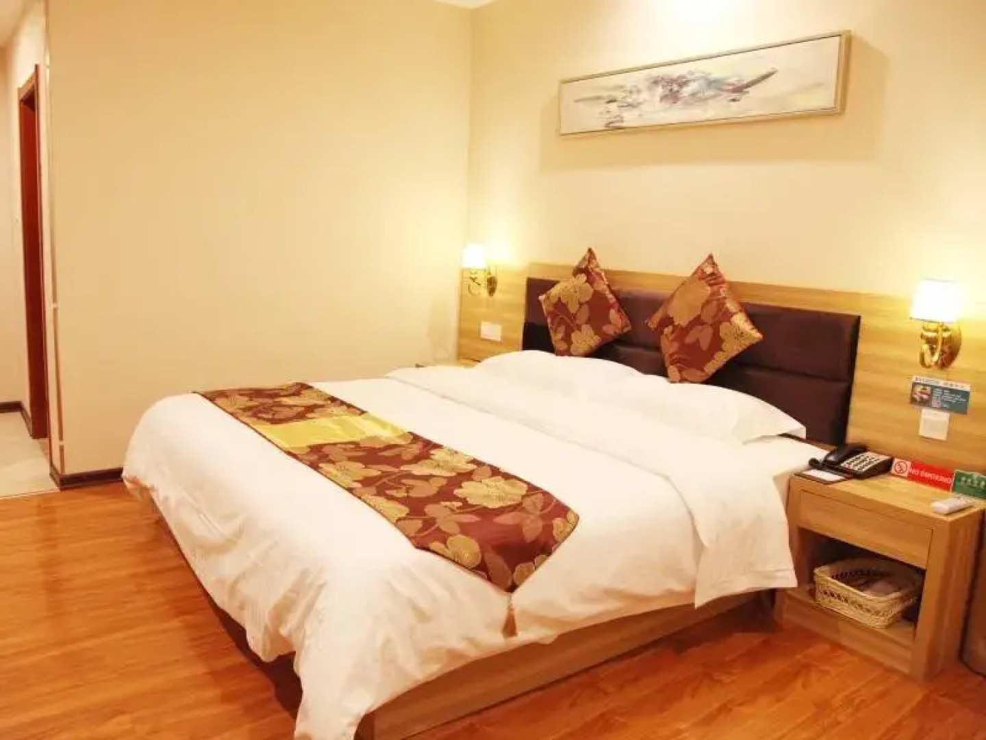 GreenTree Alliance Yichang East Yichang Station Hotel