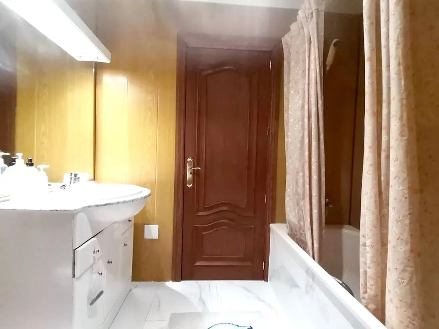 House With 8 Bedrooms in Las Rozas de Madrid, With Private Pool, Enclosed Garden and Wifi