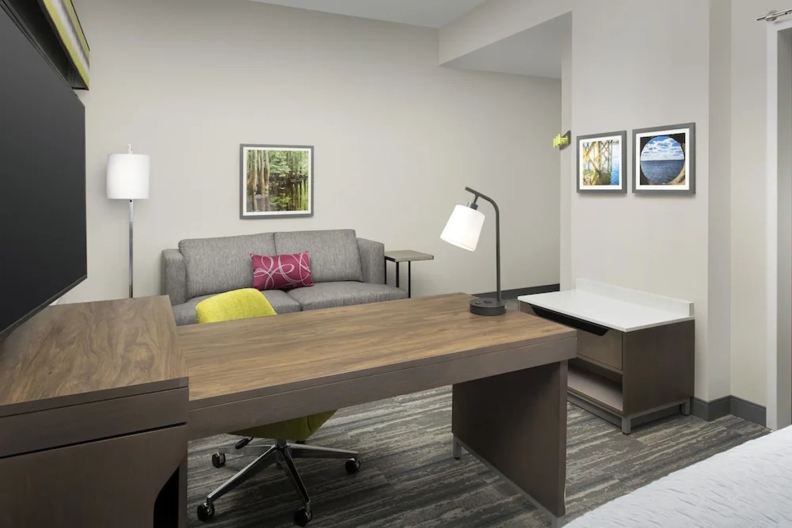 Hampton Inn & Suites Charlotte Airport Lake Pointe