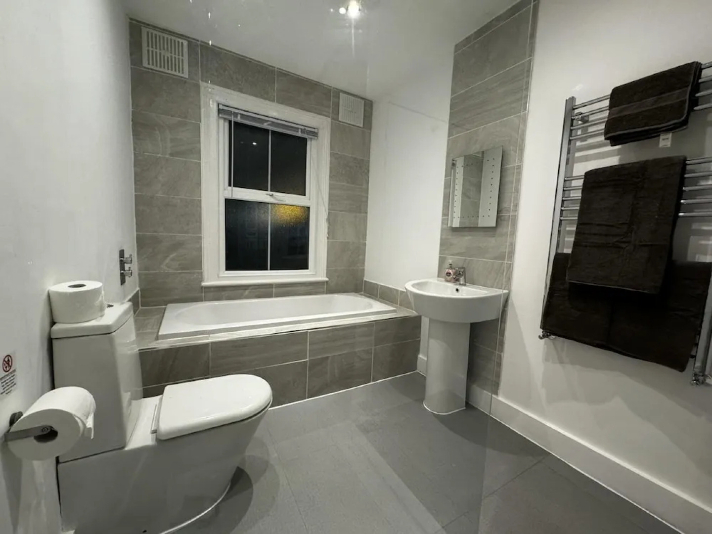 Onsite Apartments in Central Brentwood