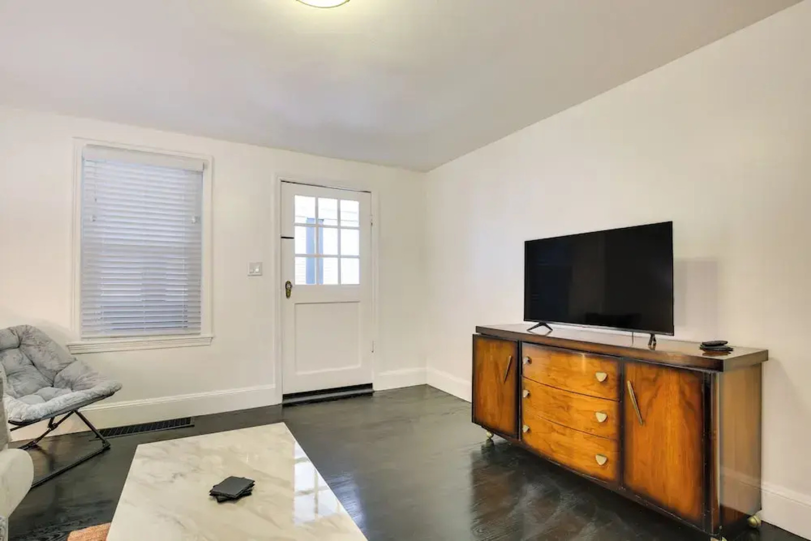 'the Peaceful Post' Cozy Winter Escape in Kingston