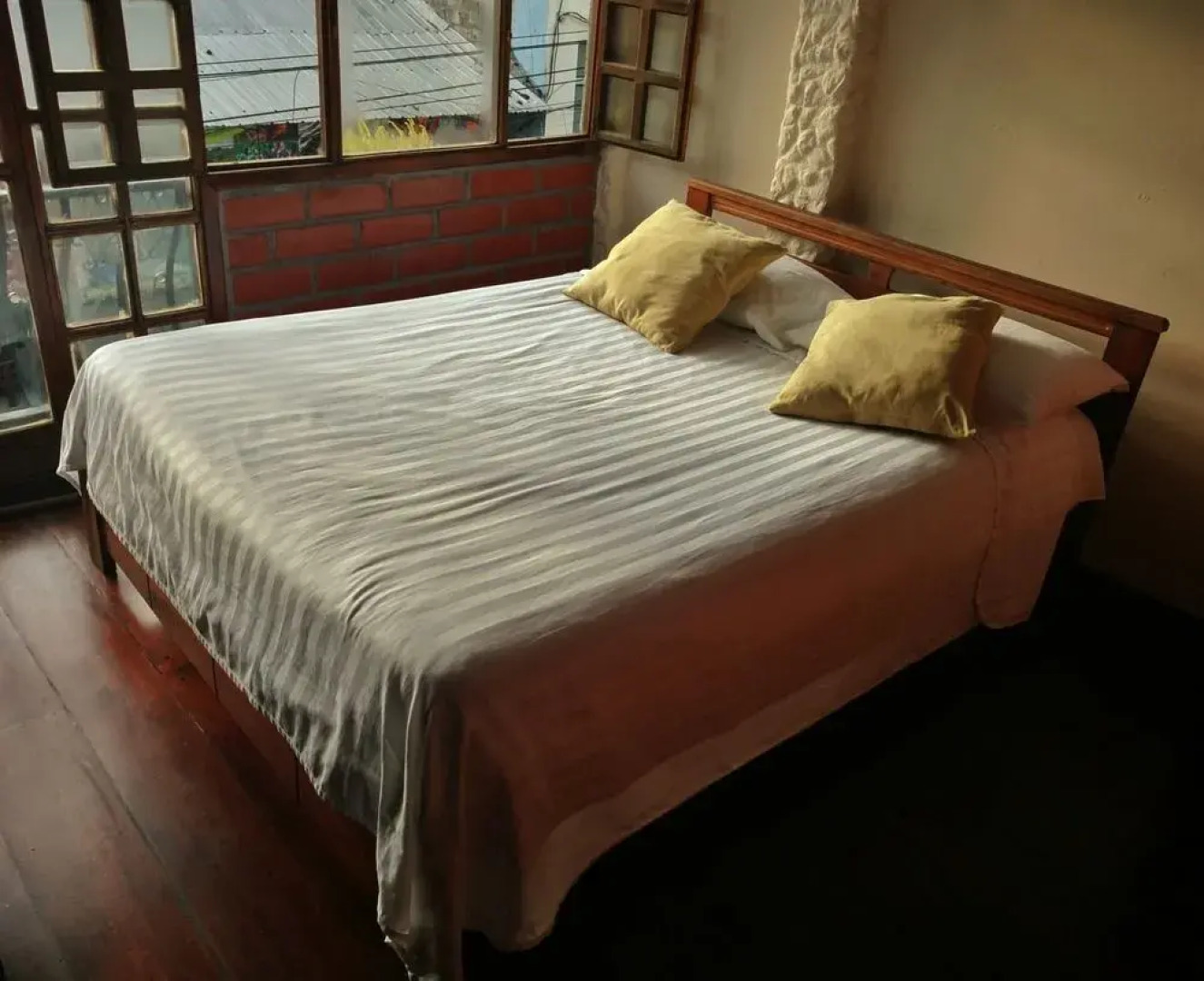 Erupcion Backpackers Hostel