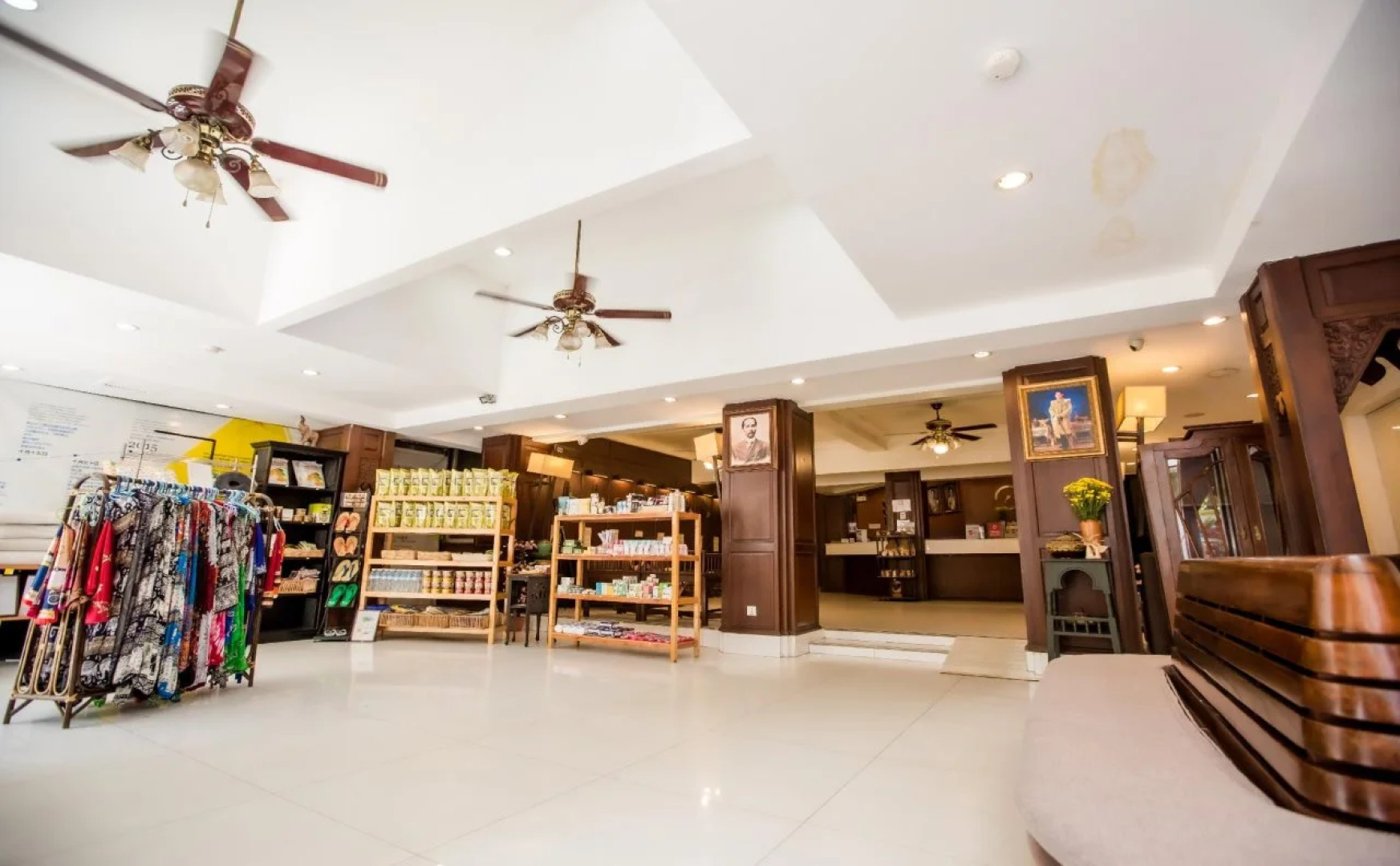 Chiang Roi 7 Days Inn