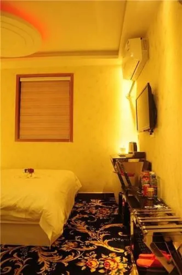 Set Chain Hotel Shangqiu South Railway Station