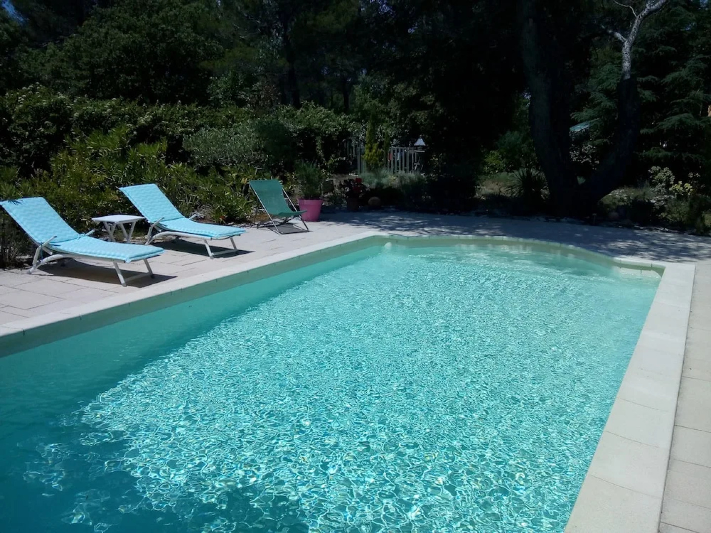 Les Chambres d'Adeline B&B