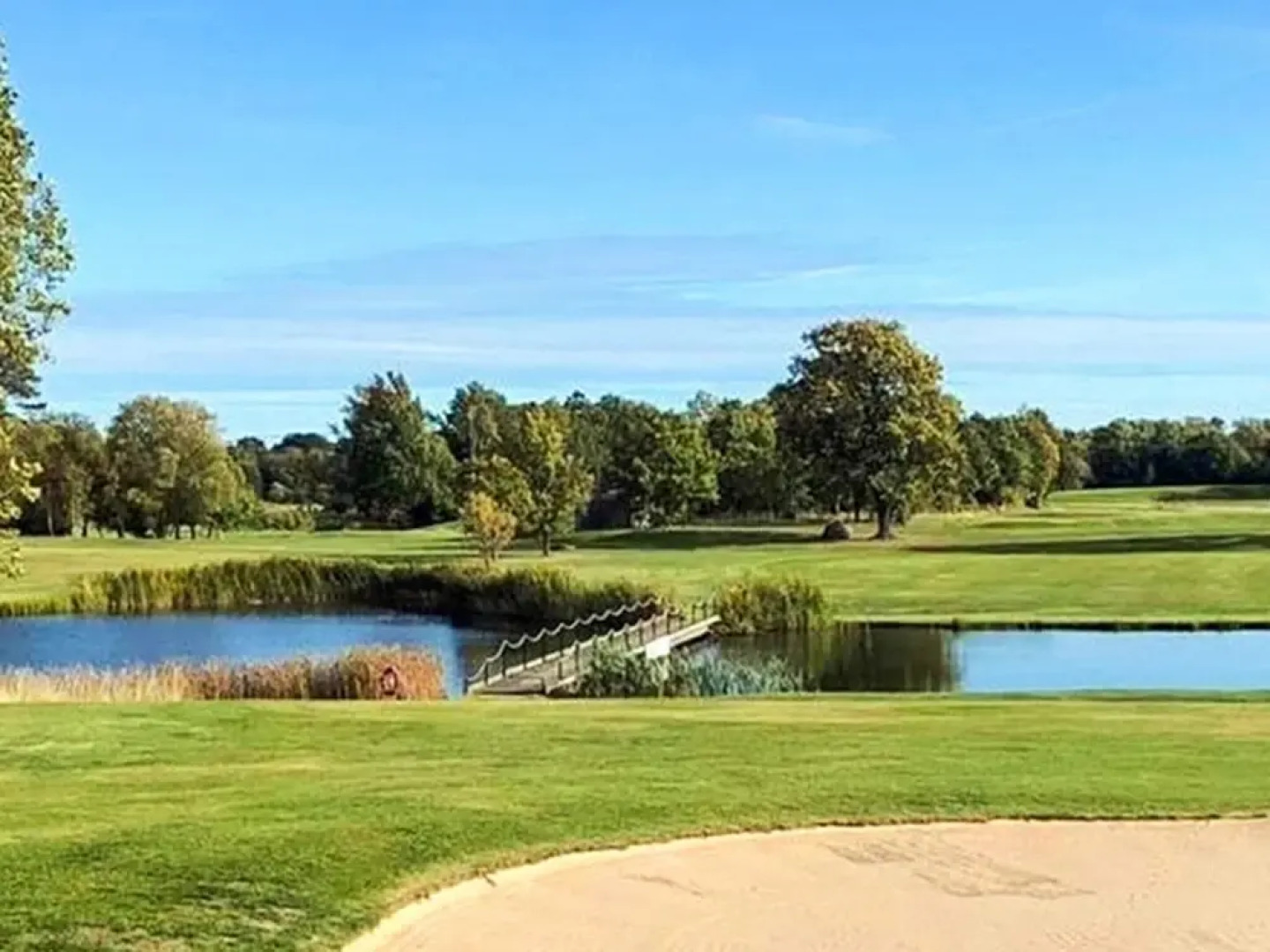 Charming Cottage Near Sea and Trails