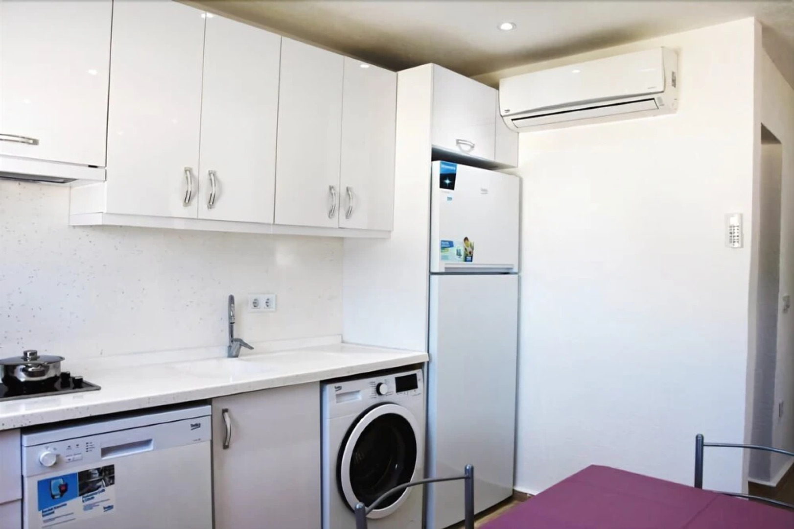 Sunrise Marina Suit Apart