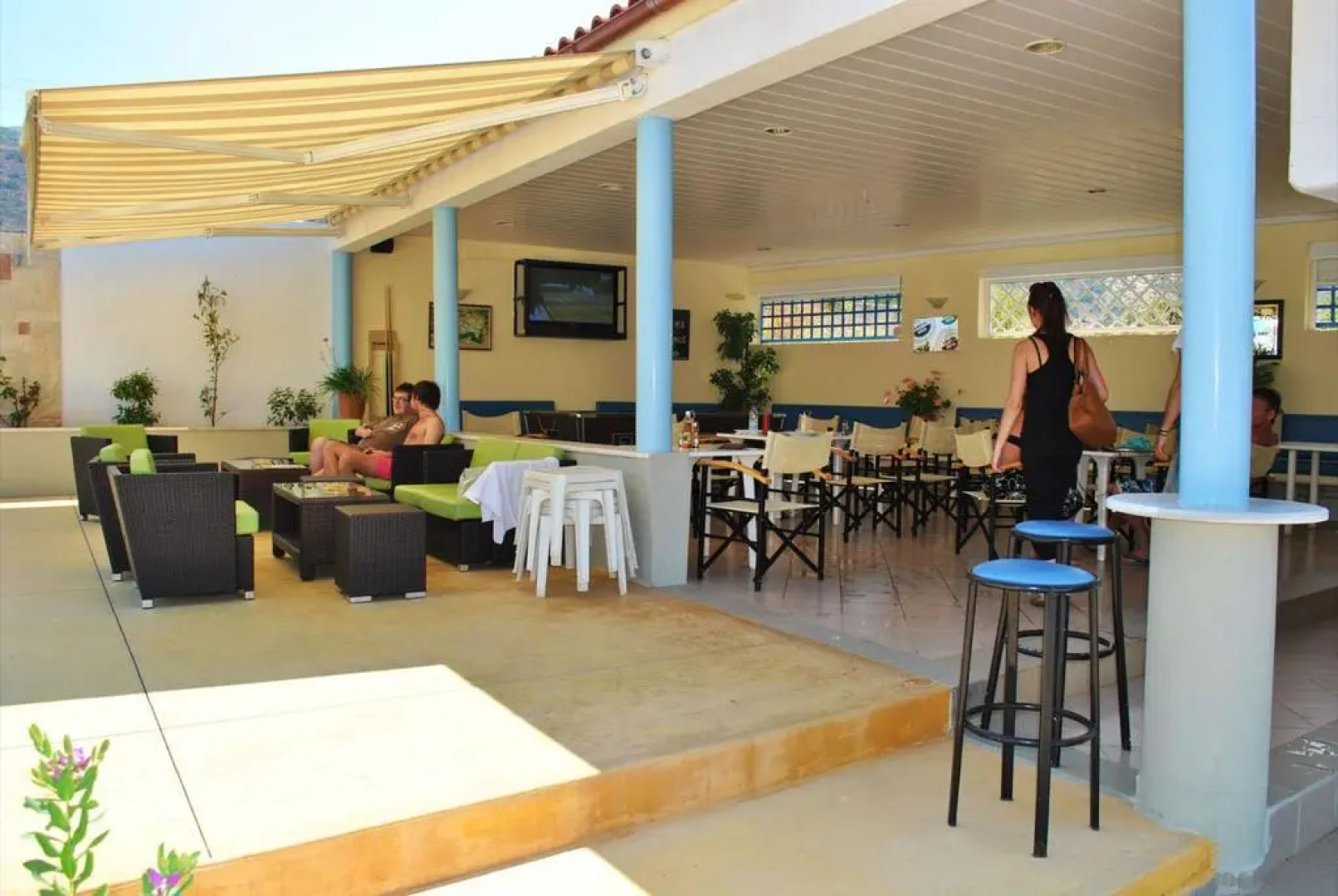 Melissa Apartments, Studios & Suites