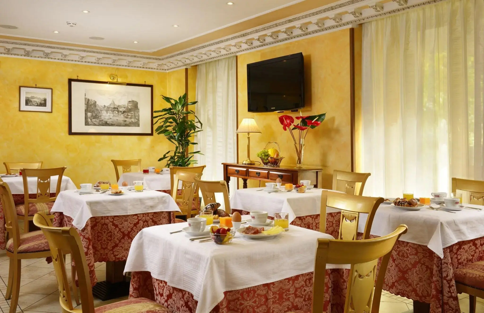 Hotel Tuscolana