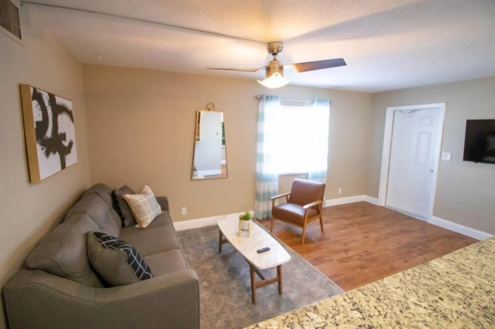 Brief Homes - The Victor 1 Bedroom Apartment #5