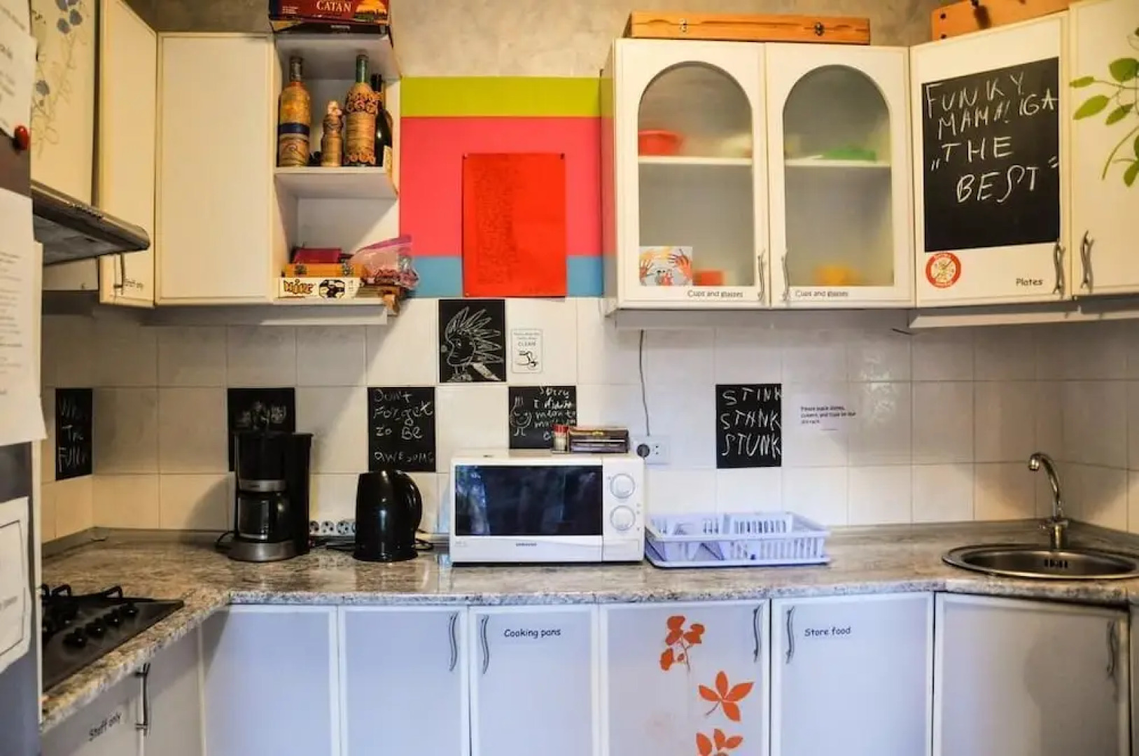 Хостел Funky Mamaliga