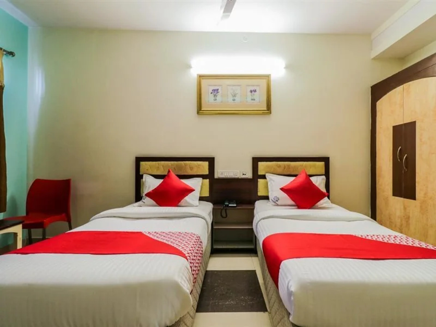 OYO 35442 Parnasala Princely