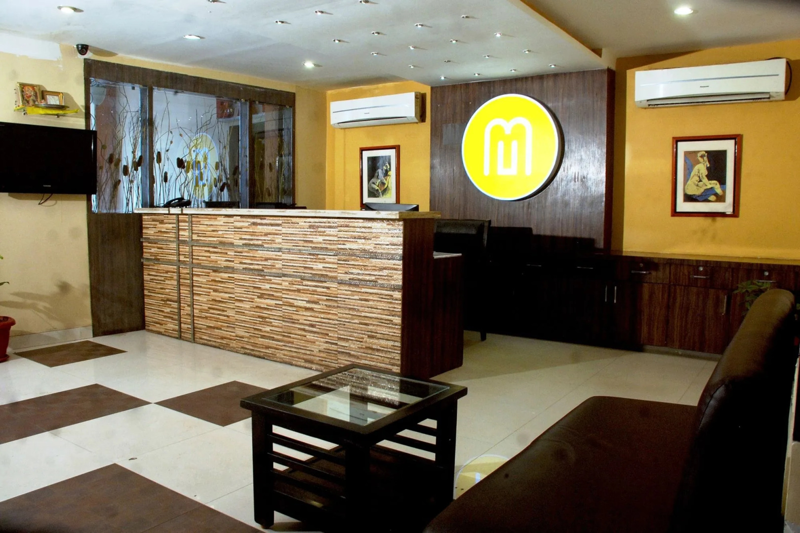 Mango Hotels, Nagpur -Central Avenue Road