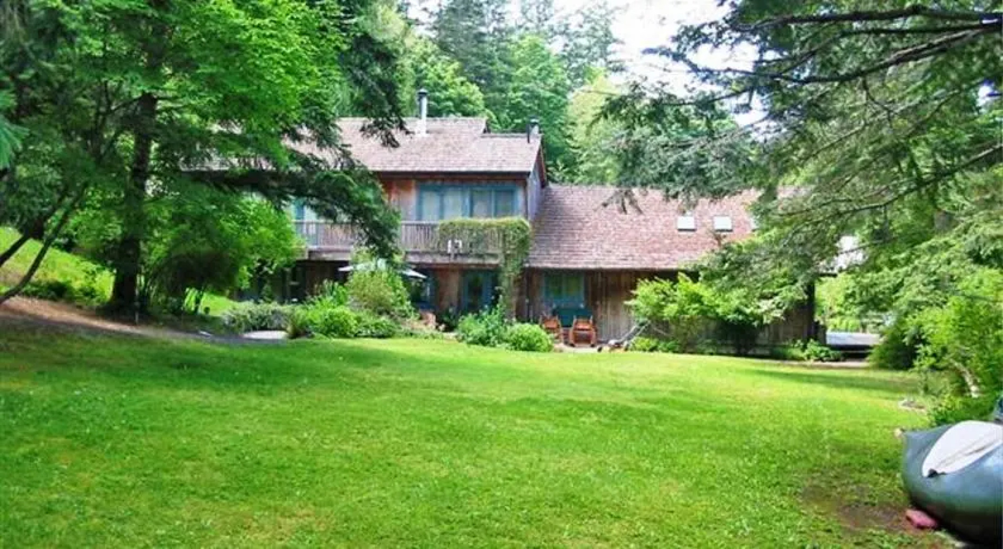 The Longhouse Bed & Breakfast