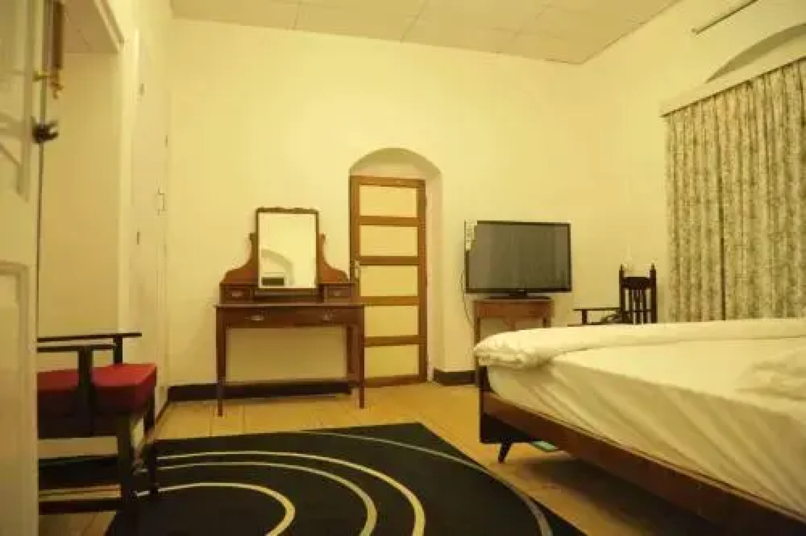 Marsh Villa Luxury Resort