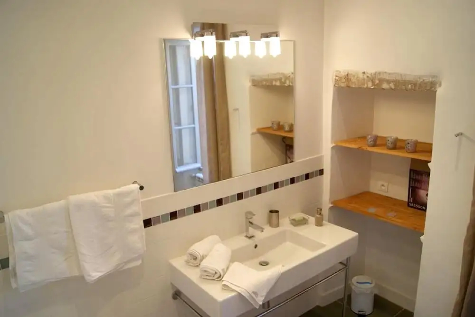 Villa With 5 Bedrooms in Oppède, With Wonderful Mountain View, Private