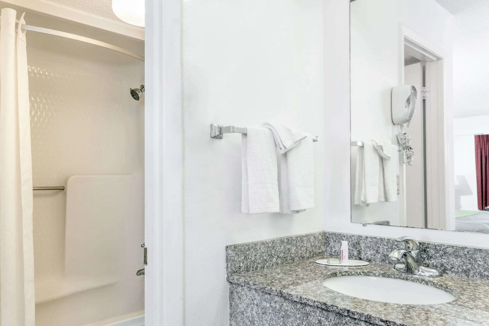 Super 8 by Wyndham Riviera Beach West Palm Beach