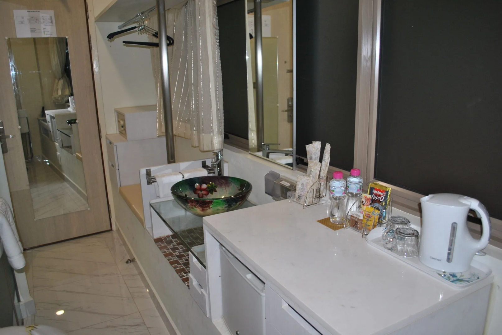Jayleen Clarke Quay Hotel