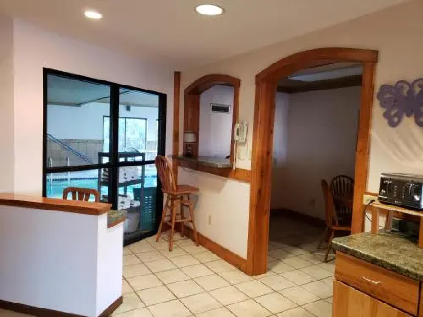 The Center Lodge and Jacuzzi Suites