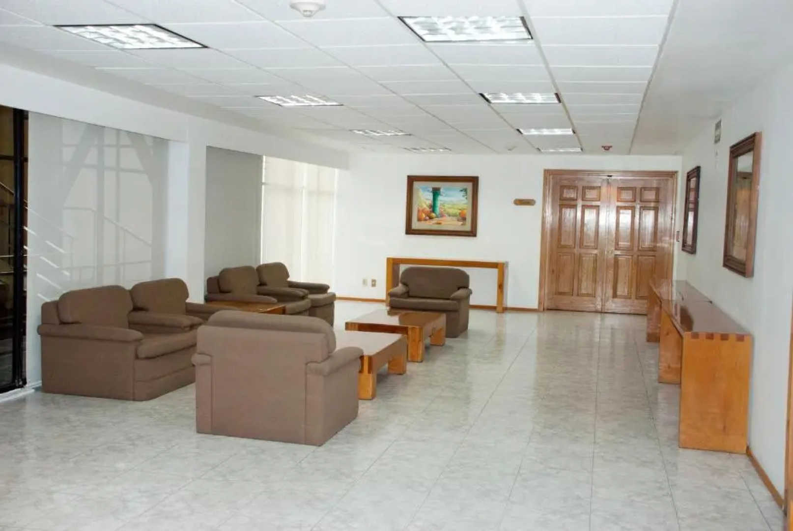 Hotel & Suites PF