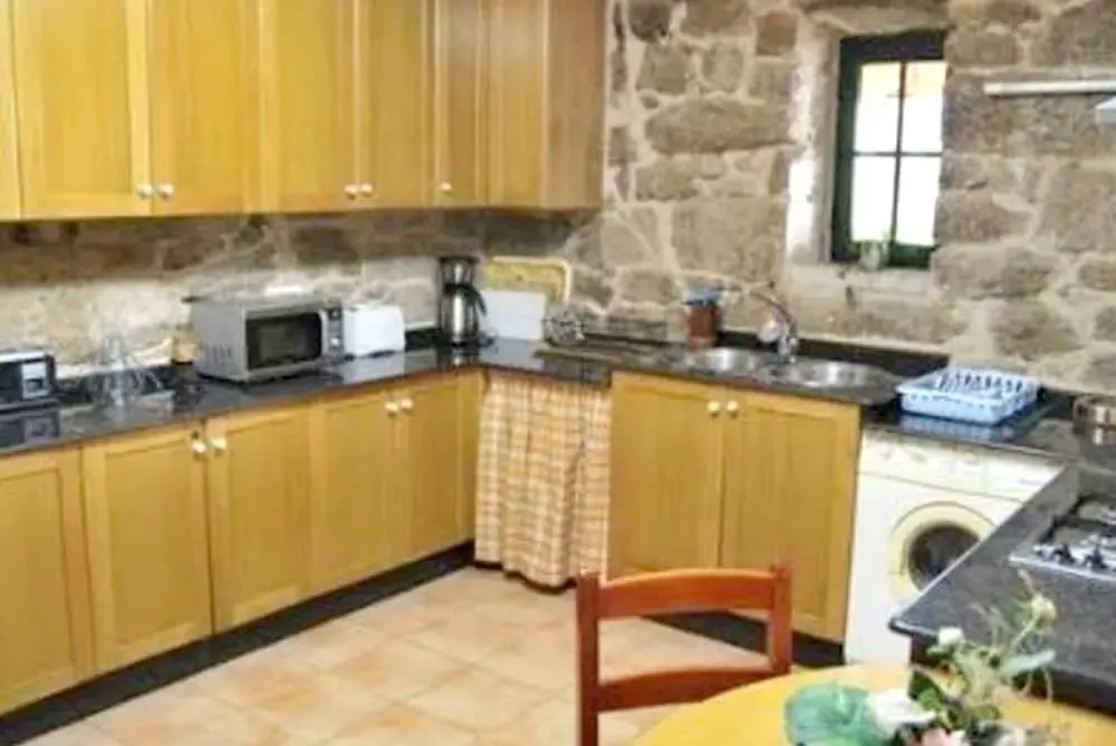 House With 4 Bedrooms in Sotomayor, With Wonderful Mountain View, Enclosed Garden and Wifi - 6 km From the Beach