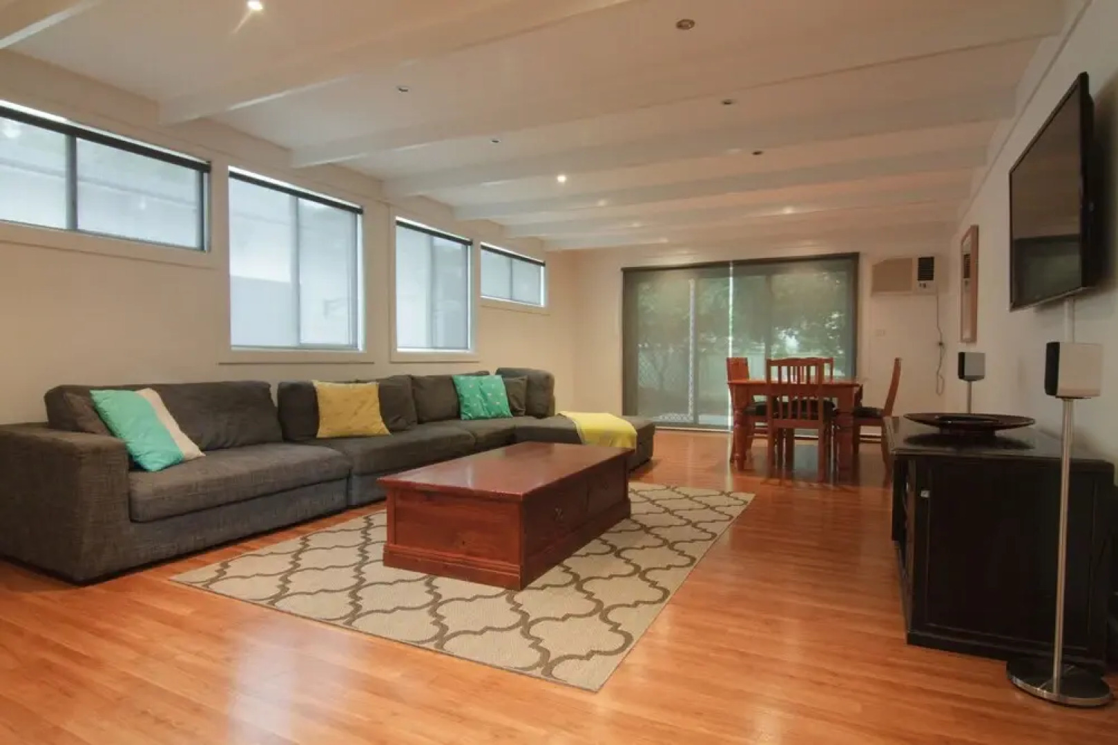 The White House & Retreat