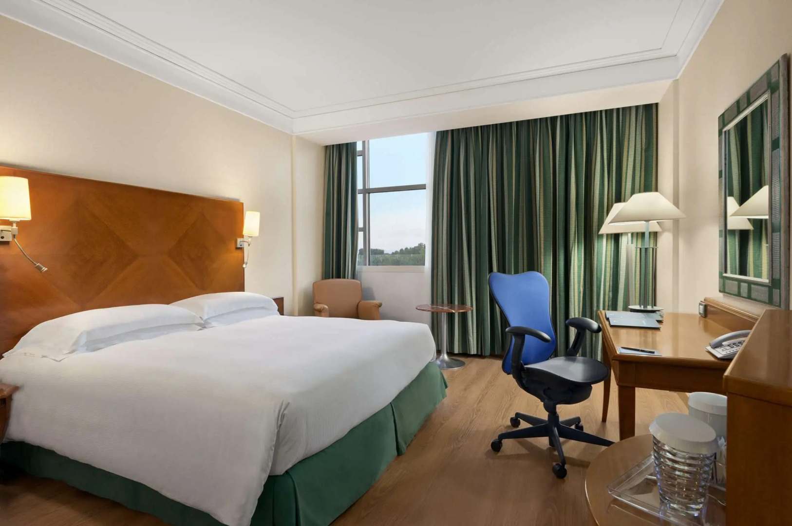 Отель Hilton Rome Airport