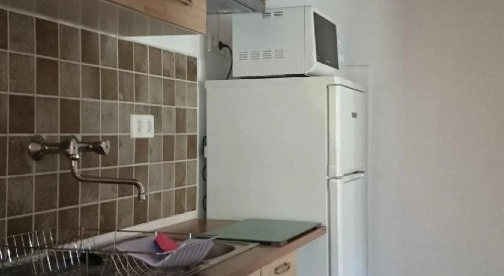 Hullam Apartman