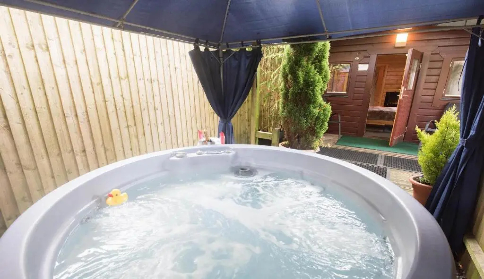 Cypress Log Cabins B&B