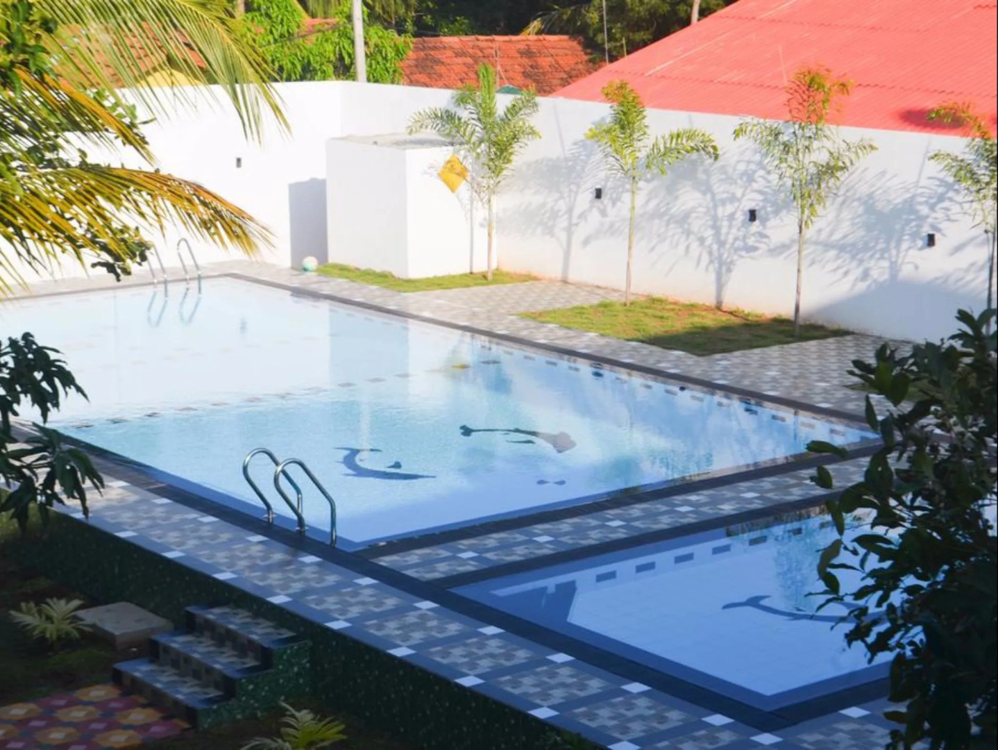 The Coconut Garden Hotel & Restaurant